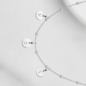 Moederdag Sieraad Names4ever Zilveren Ketting met Ronde Initiaal Hangers grijs