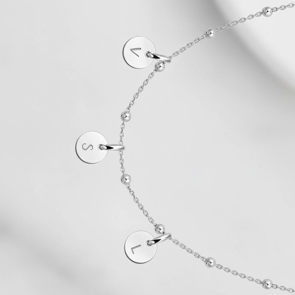 Moederdag Sieraad Names4ever Zilveren Ketting met Ronde Initiaal Hangers grijs