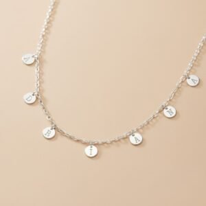 Naamketting met Meerdere Rondjes en Letters van Zilver Names4ever close up