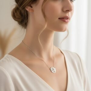 Names4ever Extra-Small Monogram Hanger + Ketting ZMH016 model.