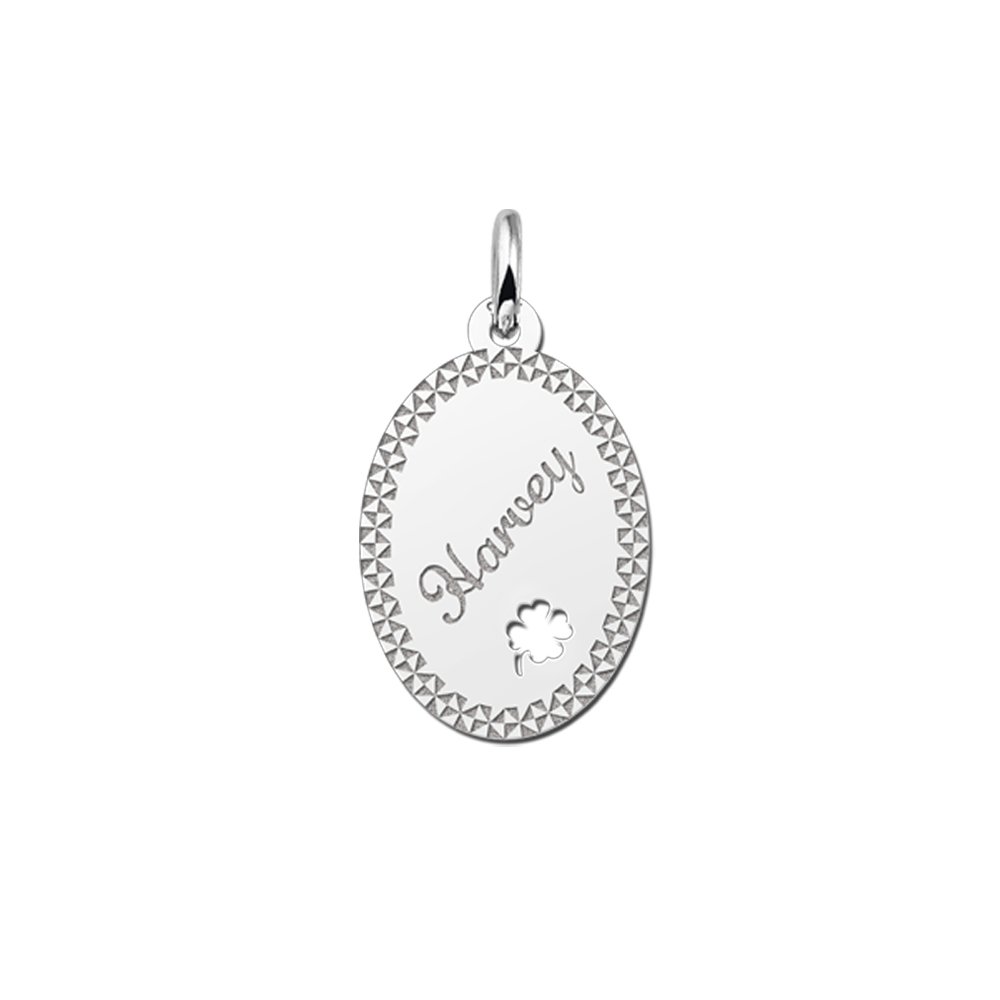 Graveren in een elegante hanger met een klavertje 4 - Names4ever