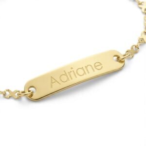 Gouden Baby armband met naamgravure Fantasie – Names4ever close up
