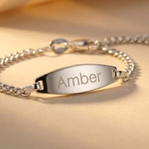 Ovaal Baby jasseron gourmet van zilver – Names4ever liggend