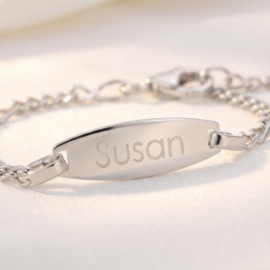 Ovaal Babyarmband figaro van zilver – Names4ever zon