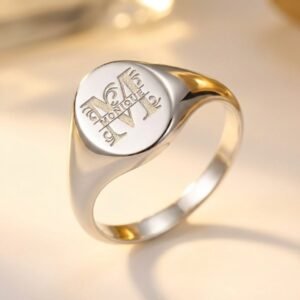 Zilveren Zegelring Ovaal met Initiaal en Naam | Names4ever