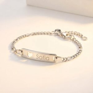 Zilveren Baby armband met naamgravure - Names4ever