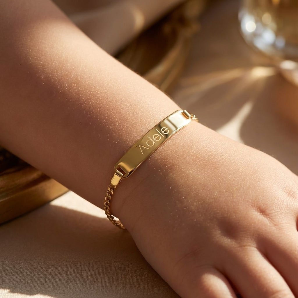 Gouden Baby armband met naamgravure gourmet – Names4ever