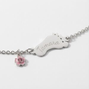 Names4ever Zilveren Baby Armband met Voetje / Naam graveren