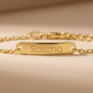 Gouden Baby armband met naamgravure Jasseron – Names4ever