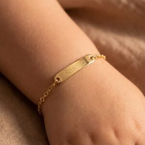 Gouden Baby armband met naamgravure Jasseron – Names4ever