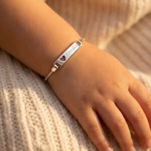 Baby armband van zilver met gravure – Names4ever
