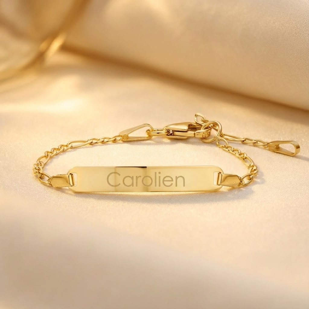 Gouden baby armband met naamgravure Figaro - Names4ever