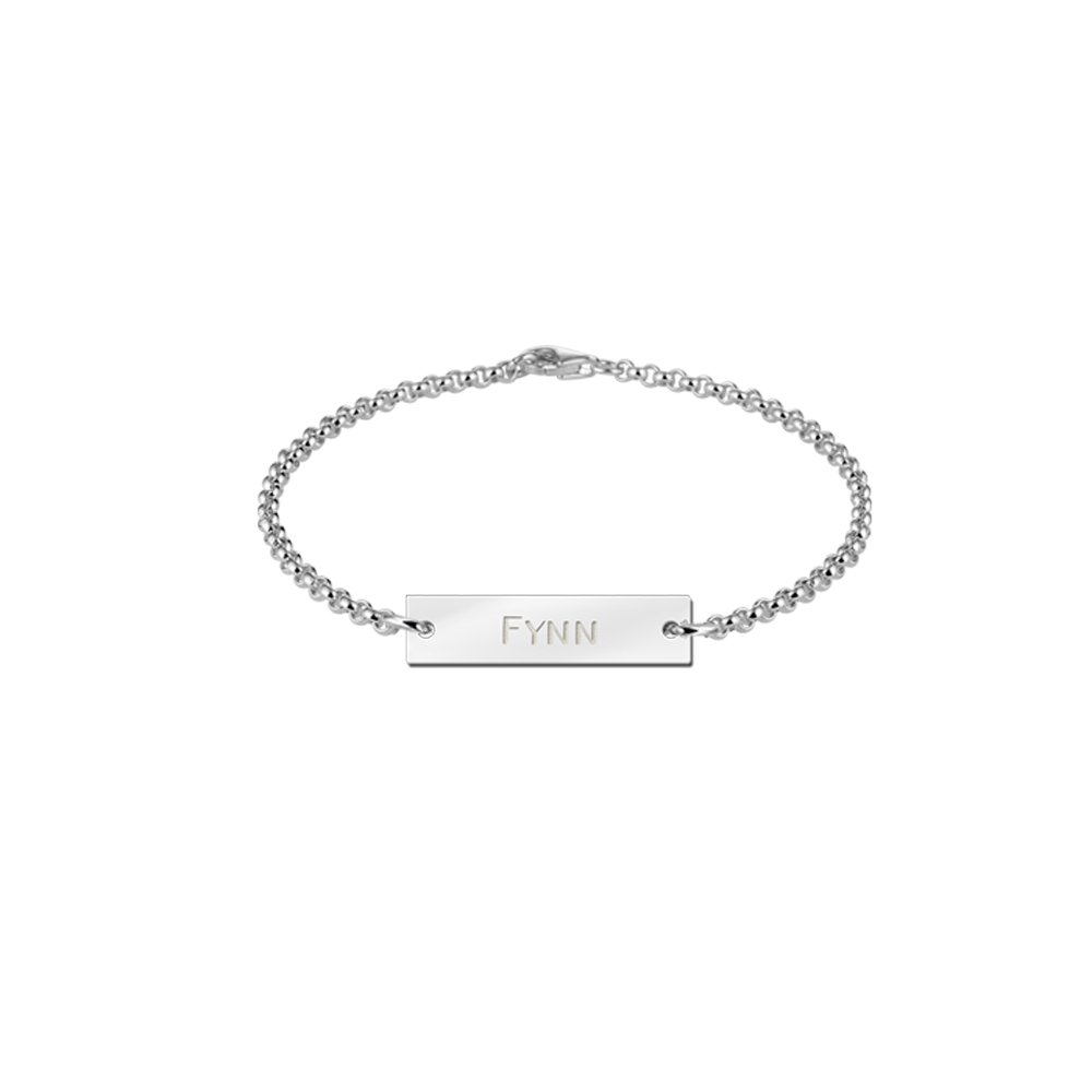 Names4ever Zilveren Baby Armbandje met Naamplaatje