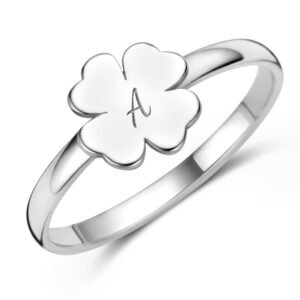 Zilveren ring met klaver en initialen - Names4ever ZZR12058