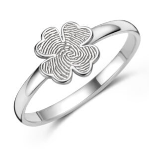 Zilveren ring met klaver en vingerafdruk - Names4ever ZZR12059