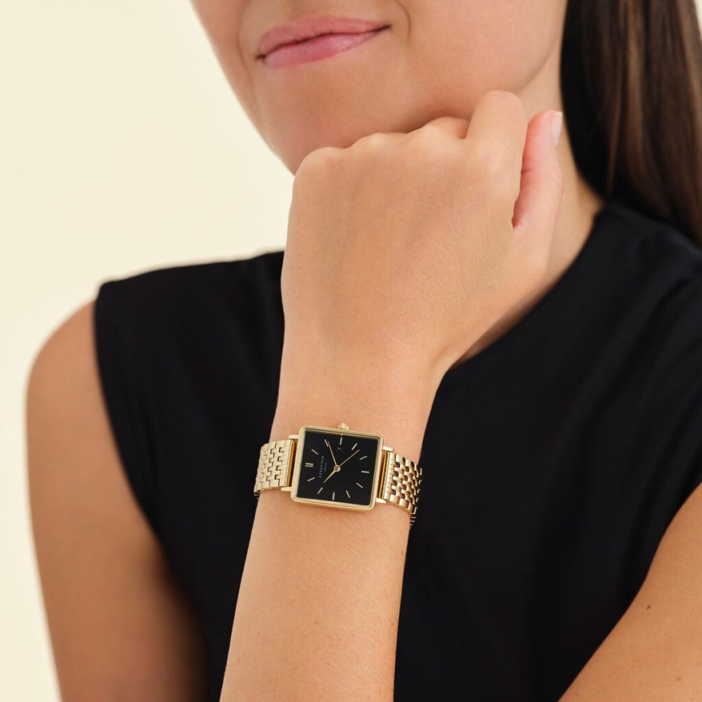 Rosefield Boxy Black horloge – goudkleurig / zwart – productfoto 2