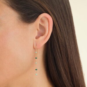 Rosefield Emerald Dotted Threader oorbellen – goudkleurig – productfoto 2