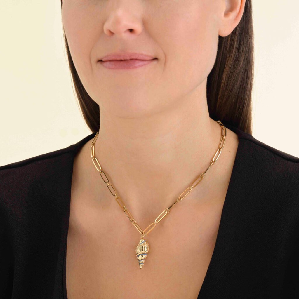 Rosefield Tulip Shell ketting – goudkleurig – productfoto 2