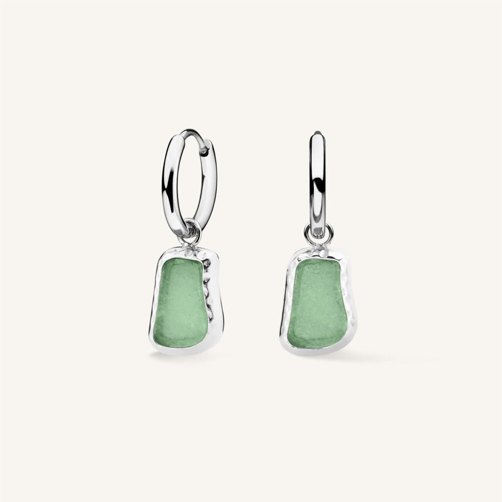 Rosefield Organic Jade oorbellen – goudkleurig / zilverkleurig – productfoto 2
