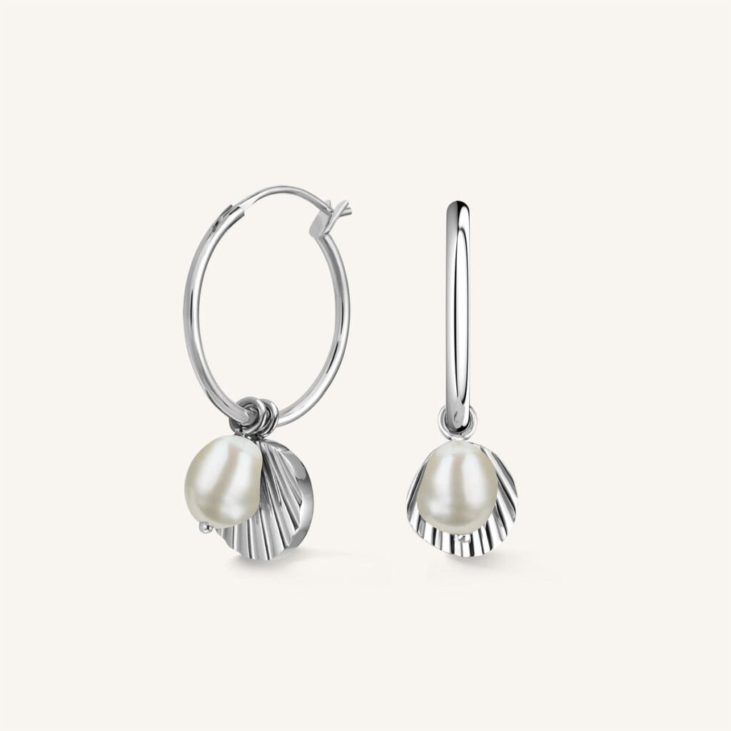 Rosefield Shell and pearl hoops – goudkleurig / zilverkleurig – productfoto 2