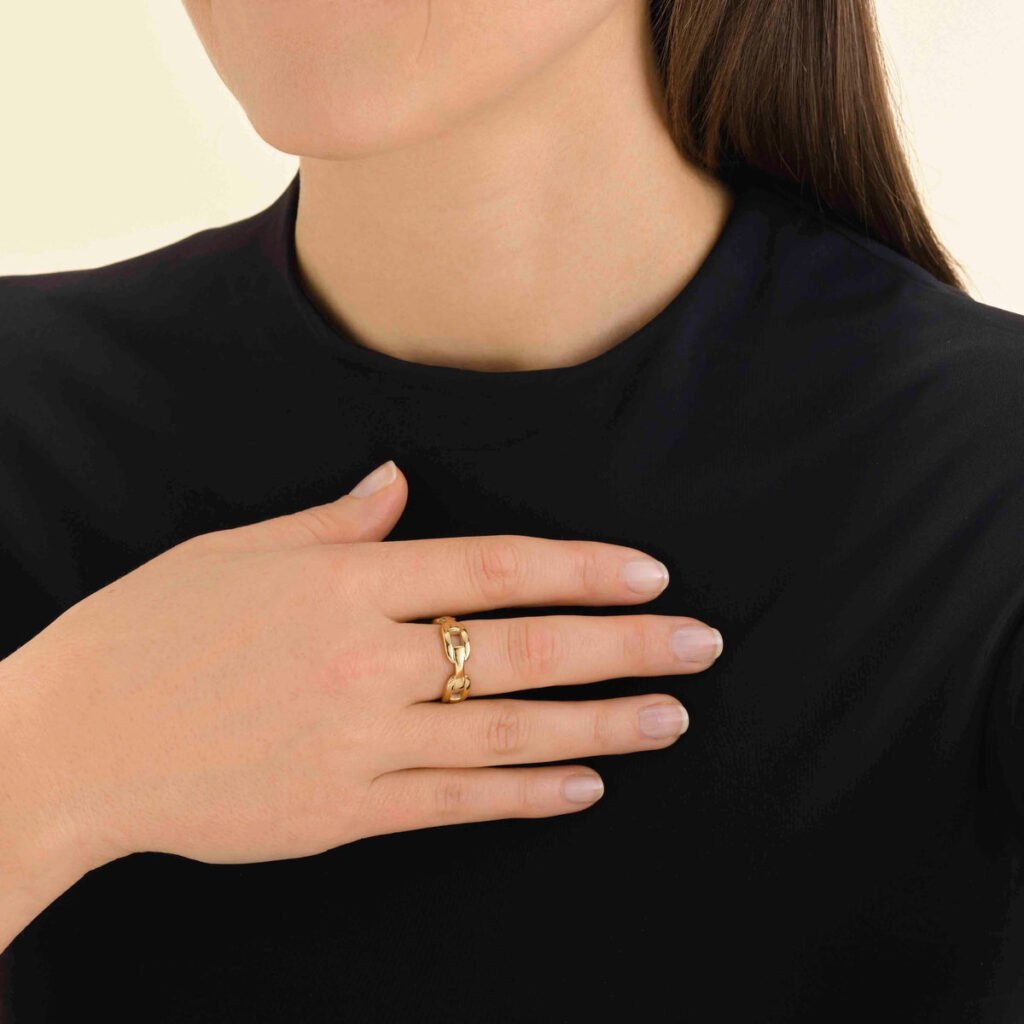 Rosefield Linked ring – goudkleurig – productfoto 2