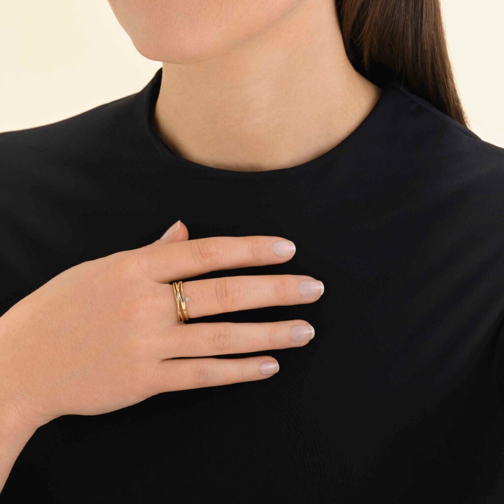 Rosefield Spiral Chaton ring – goudkleurig – productfoto 2