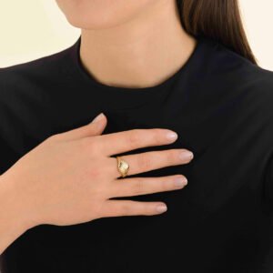 Rosefield Stripe ring – goudkleurig – productfoto 2