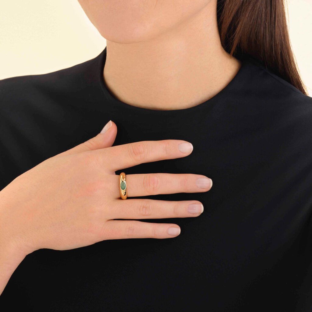 Rosefield Aventurine ring – goudkleurig – productfoto 2