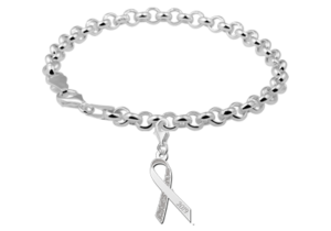 Bedel voor Pink Ribbon met bloemen en gravure — afbeelding 2