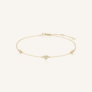 Rosefield Triple Heart Pave armband – 14 karaat goud met labdiamanten – productfoto 1