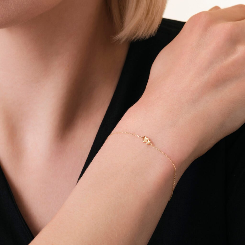 Rosefield Duo Heart armband – 14 karaat goud – productfoto 2