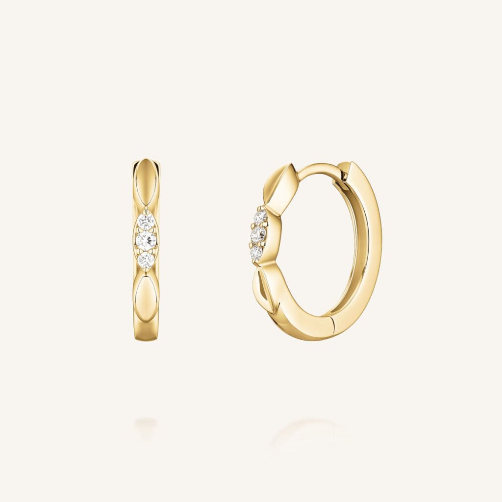 Rosefield Oval oorringen – 14 karaat goud met labdiamanten – productfoto 1