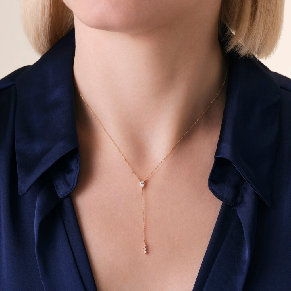Rosefield Cascade ketting – 14 karaat goud met labdiamanten – productfoto 2