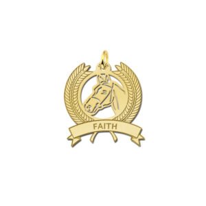 Gouden hanger paardenhoofd in krans met naam GNDH006