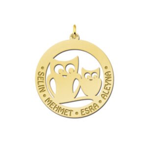 Gouden ronde hanger met uilen en zes namen – GNDH019