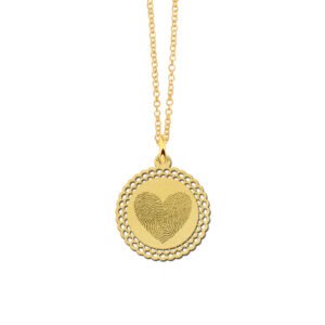 Gouden ronde hanger met vingerafdruk hart en sierlijke rand GHEV047 — foto 2