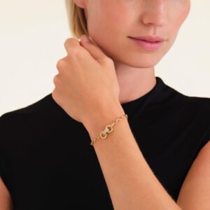 Rosefield Bow Studs armband – goudkleurig – productfoto 2