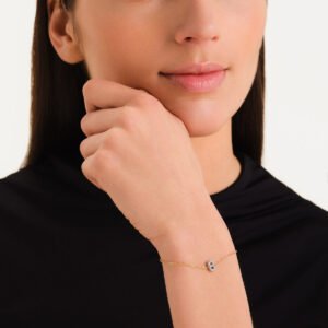 Rosefield Crystal Letter B armband – goudkleurig – productfoto 2