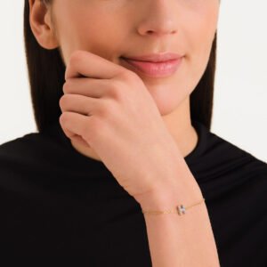 Rosefield Crystal Letter H armband – goudkleurig – productfoto 2