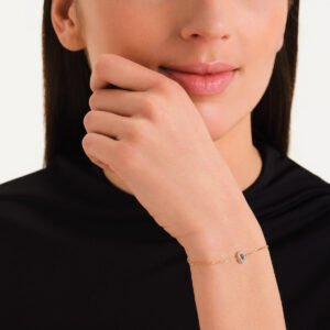 Rosefield Crystal Letter O armband – goudkleurig – productfoto 2