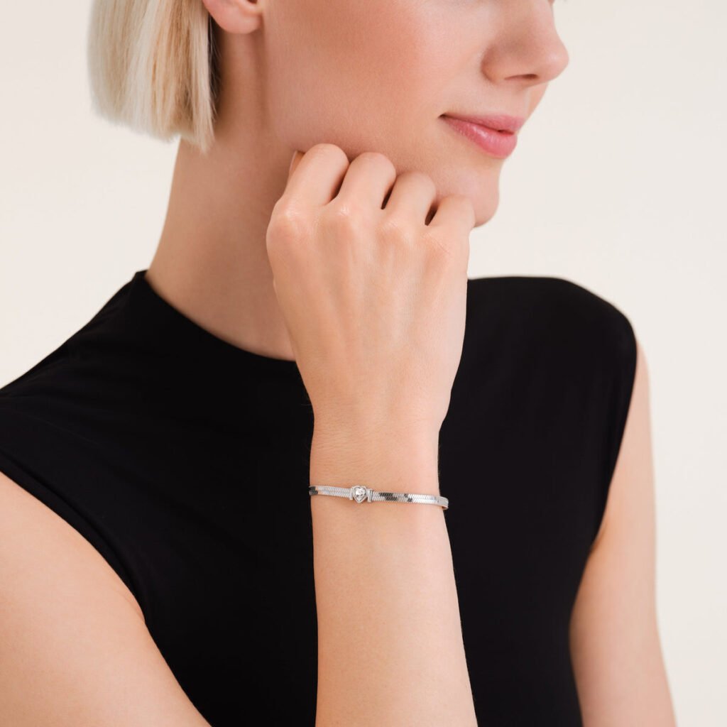 Rosefield Snake Heart armband Silver – zilverkleurig – productfoto 2