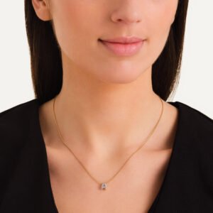 Rosefield Crystal Letter A ketting – goudkleurig – productfoto 2