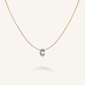 Rosefield Crystal Letter C ketting – goudkleurig – productfoto 1