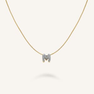 Rosefield Crystal Letter M ketting – goudkleurig – productfoto 1