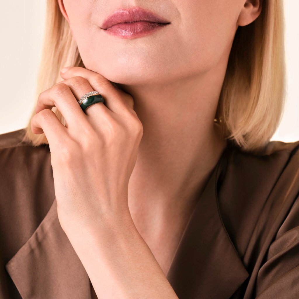 Rosefield Enamel Pave ring – goudkleurig – productfoto 2