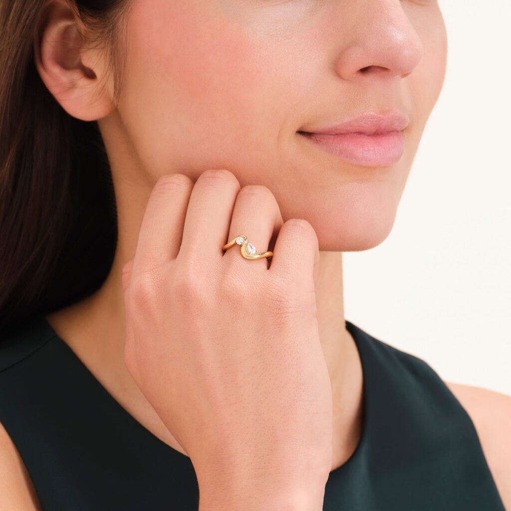 Rosefield Mixed Crystals ring – goudkleurig – productfoto 2