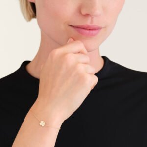 Rosefield Clover armband – 14 karaat goud – productfoto 2