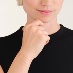 Rosefield Initial armband L – 14 karaat goud – productfoto 2