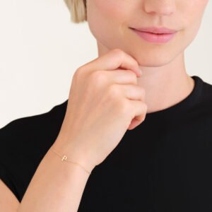 Rosefield Initial armband P – 14 karaat goud – productfoto 2