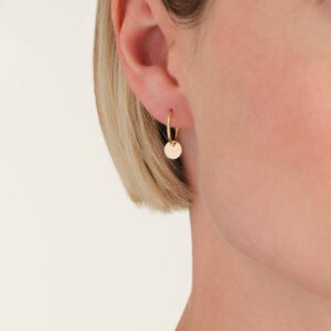 Rosefield Coin oorbellen – 14 karaat goud – productfoto 2